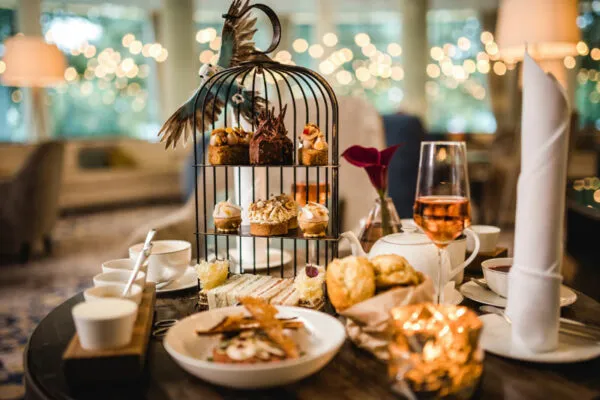 the-fontenay-afternoon-tea.Bild.TheFontenayPR.1 The Fontenay Hotel Afternoon Tea