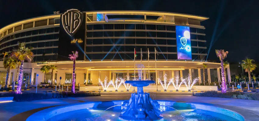 The-WB™-Abu-Dhabi-Hotel.Bild.Abu-Dhabi-PR.quer The-WB™-Abu-Dhabi-Hotel.Bild.Abu-Dhabi-PR