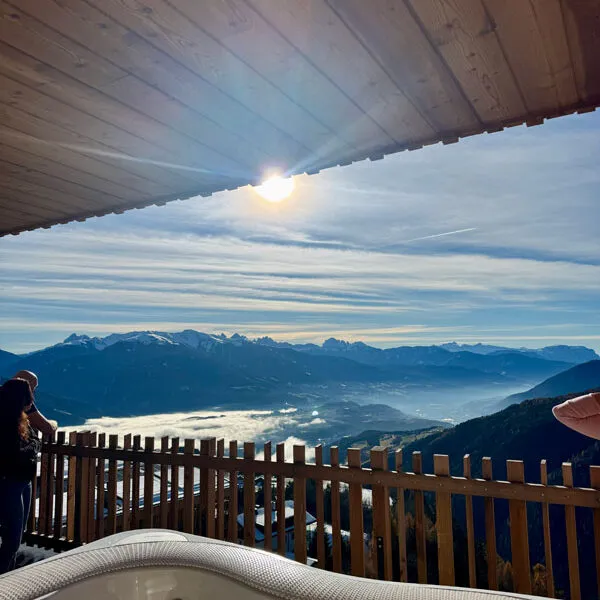 tratterhof-mountain-sky-hotel-Suite-mit-Whirlpool--Blick Dolomiten Foto: © Andrea Fischer Trips4kids.de