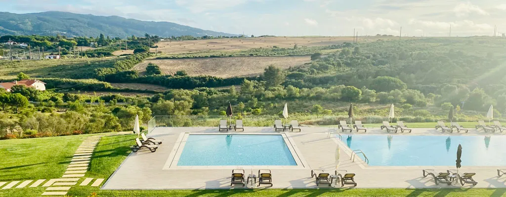 Vila Gale Sintra, Pools mit Landschaft Foto: © Andrea Fischer, Trips4Kids.de