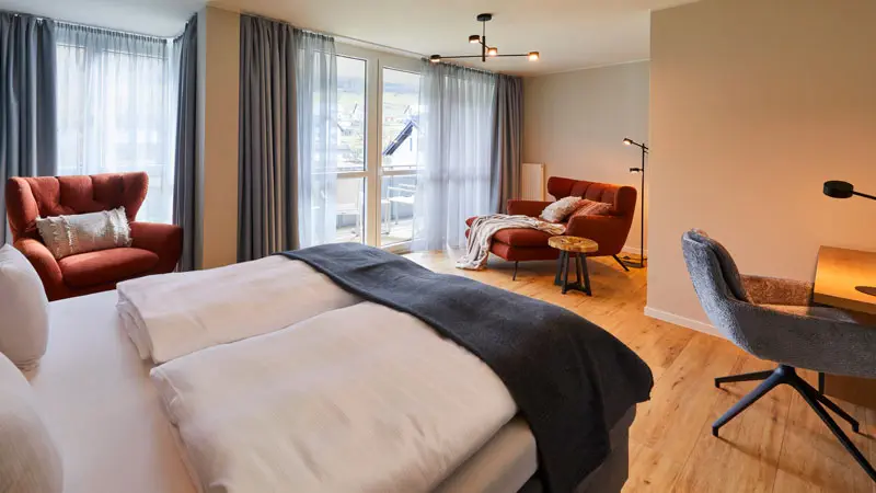 Zimmer_24_0029-c-LandidyllNaturPurHotelMaarblick-AnjuschkaPilz Zimmer_24_0029-c-LandidyllNaturPurHotelMaarblick-AnjuschkaPilz