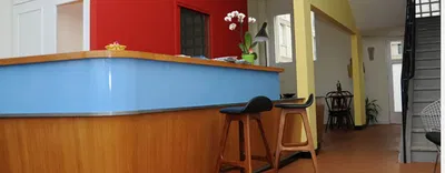 Le Havre ist die größte Stadt der Normandie. Nach dem Krieg wurde das Stadtzentrum von dem Star-Architekten Auguste Perret neu geplant und gehört seit 2005 zum UNESCO-Weltkulturerbe. Unsere Autorin hat sich dort umgesehen und ein kleines, feines Hotel gefunden!