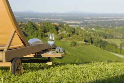 Die sieben Ferienhäuser von PURESLeben liegen über die Südsteiermark verteilt. In Sachen Größe und Architektur gleicht keines dem anderen. ­Domizile auf Zeit – so schön, dass unsere Autorin gar nicht mehr weg wollte …