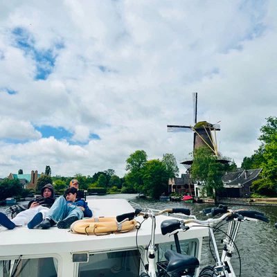 Aufmacher-Chillen-u.-WindmuehleHausboottour-©-Andrea-Fischer---Trips4Kids.deJPG Aufmacher-Chillen-u.-WindmuehleHausboottour Foto: © Andrea Fischer Trips4Kids.de