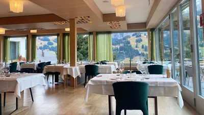 Bellevue_Parkhotel_Restaurant2.Bild.SMH.quer Bellevue Parkhotel Adelboden - Restaurant Bild: Trips4kids.de