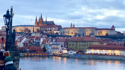 Blick-Karlsbruecke-Prager-Burg Foto: © Andrea Fischer Trips4Kids.de