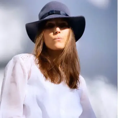 Valeska von motherofsixdragons