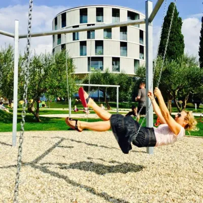 family-hotel-amarin-schaukel