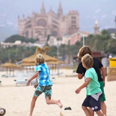 Nassau Beach Club Mallorca www.friederike-von-vultejus.de