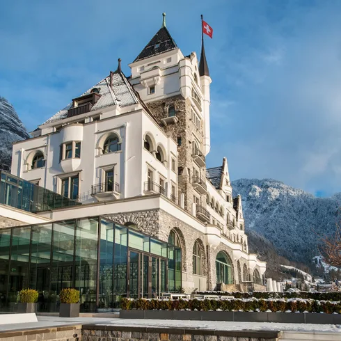 Park Hotel Vitznau Aussenansicht Winter
