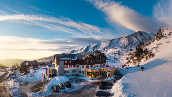 Heidi-Hotel Falkertsee Panorama im Winter Foto: © Heidi-Hotel Falkertsee