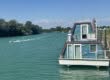 Marina Azzurra - Hausboot auf dem Fluss Bild: Trips4kids.de